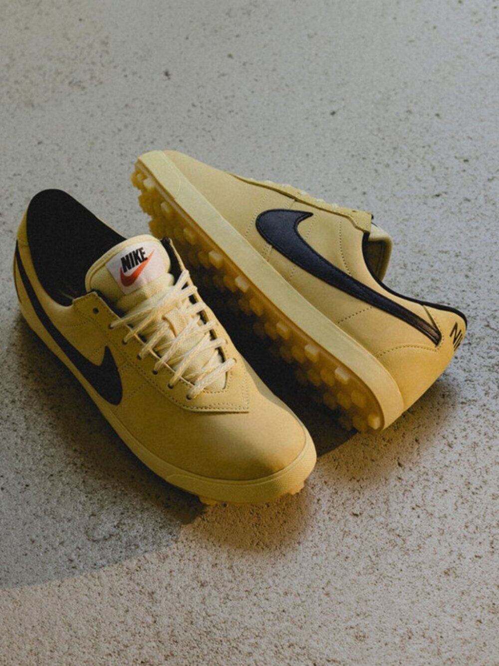 Nike Astrograbber in Soft Yellow, Black, & Soft Orange size 6.5